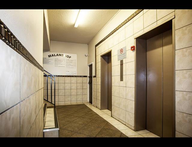 3,196M² BUILDING FOR SALE IN ALBERTON NORTH